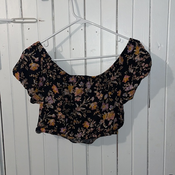 American Eagle Floral Crop Top - Picture 2 of 2